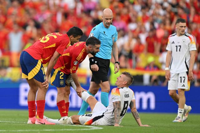 包含Ming在德国队比赛中最后时刻胜出，持续失利引发热议！的词条